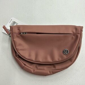 lululemon athletica Rose Clutch